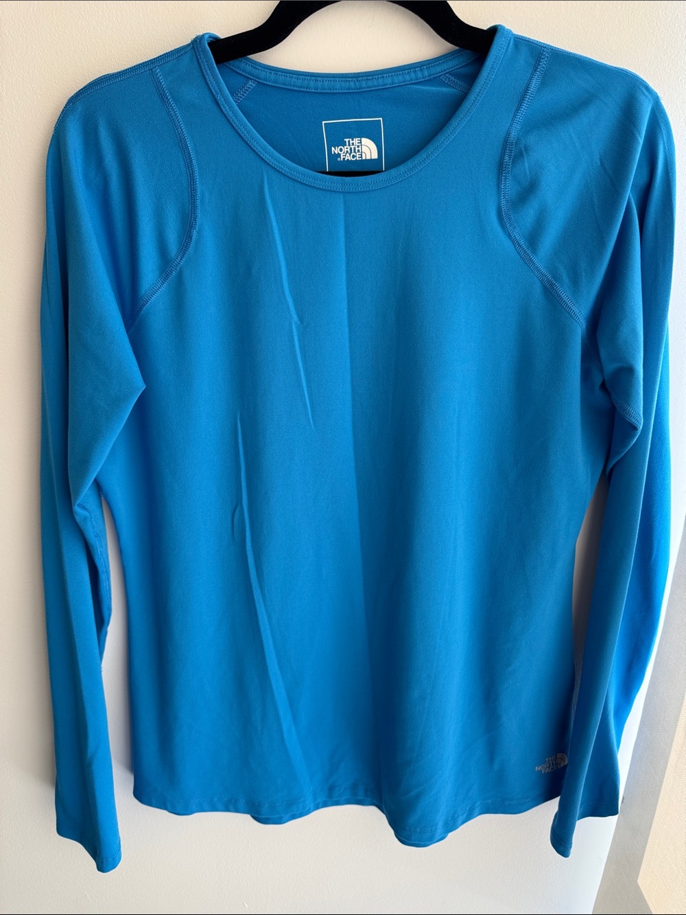 North Face Women's Long-Sleeve Shirt in Bright Blue